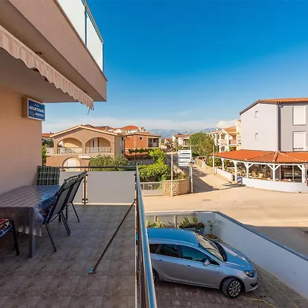1 Bedroom Nice In Vir